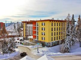 Apartment 416 with mountain view in Hotel Crocus, Strbske Pleso, Hotel in Štrbské Pleso