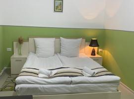 Lind Hotel and Guest House, hotel in Gyumri