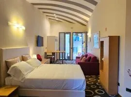 Select Executive Residence
