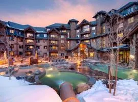 Suite at Grand Lodge Peak 7 Ski-in/out