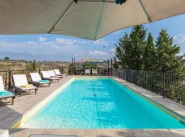 Montecaci, holiday home in Asciano