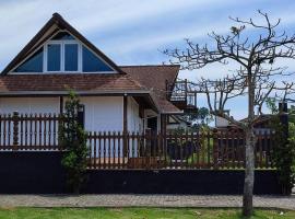 Deslumbrante Casa Frente Lagoa, seoska kuća u gradu Balneario Barra do Sul