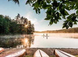 Huttopia White Mountains, glamping site in Albany