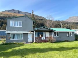 Halibut House, serviced apartment in Seward