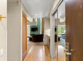 Palisades Tahoe Lodge Rentals Studio Loft #331