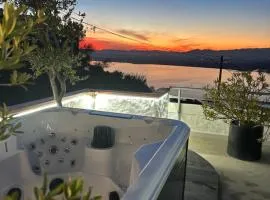 Appartement Duplex Rosas avec terrasse magnifique jacuzzi vue mer