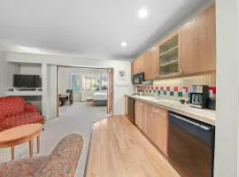 Palisades Tahoe Lodge Rentals Studio #156