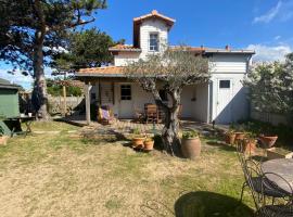 Maison idéale au bord de mer, hotel en La Plaine-sur-Mer