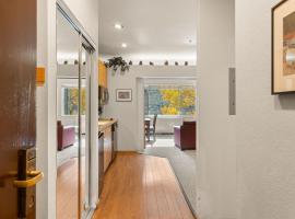 Palisades Tahoe Lodge Rentals Studio #253, hotel v destinaci Olympic Valley