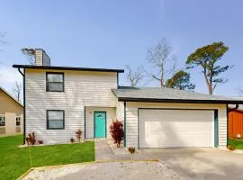 Comfortable retreat with large yard & beautiful furnishings - close to beaches