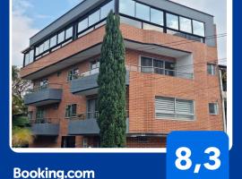 Amplio y acogedor Apartamento Sabaneta., hotel v mestu Sabaneta