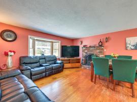 Pet-Friendly Merrimack Home with Grill 8 Mi to Mall, hotel in Merrimack