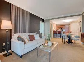 MGM Finest 1BD 2BTH with Balcony Free access to Lazy River Pool