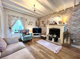 Wisteria Cottage an authentic and enchanting cottage experience, hotel with parking in Aberdare