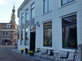 Hotel van Oppen, hotel v destinaci Zierikzee