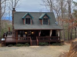 Absolute Bliss Lodge, cottage in Morganton