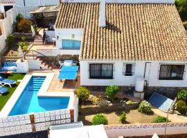 Villa Las Mercedes - Urbanización El Castillo, cabaña o casa de campo en Fuengirola