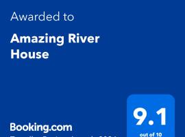 Amazing River House: North Yunderup şehrinde bir tatil evi