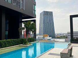 Appartment ASTRO Condo, hotel with parking in Pak Kret
