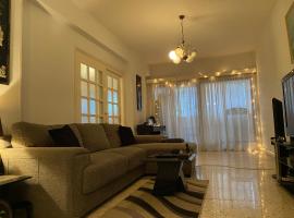 Comfortable 2BR Apartment & Office & Fitness Room, apartamentai mieste Ayios Dhometios