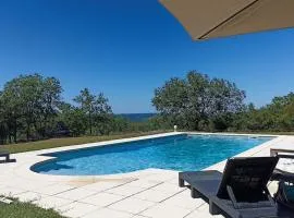 Les Tavernes*Authentique*Calme*Piscine