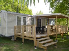 mobil home, cheap hotel in Sainte-Reine-de-Bretagne