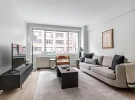 Blueground Midtown East gym doorman wd NYC-1407