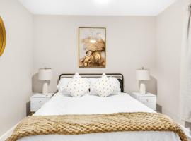 4-bedroom Bliss With Downtown Proximity โรงแรมในกรีนส์โบโร