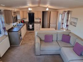 Holiday Caravan at Beauport, hotel i Hastings