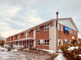 Rodeway Inn – hotel w pobliżu miejsca Hartland Covered Bridge w mieście Woodstock