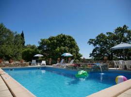 Faysselle Holiday Cottages, vacation rental in Tayrac