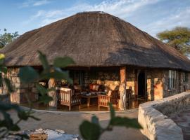 Shalimpo Safari Home, villa en Lentswelemoriti