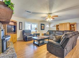 Searcy Vacation Rental Home Near Little Red River, casa en Searcy