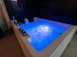 Le Saint-André - Clim - Loft romantique avec Jacuzzi, hôtel à Buxy