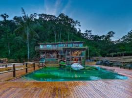 Grajagan Mata Atlântica, hotel with pools in Antonina