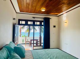 Blue Surf View - Tangalle, hotell i Tangalle