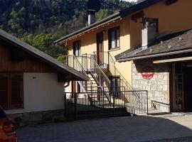 Da Petro Appartamenti per vacanze, hotel cerca de Seggiovia Biposto Bimella Double Ski Lift, Pila