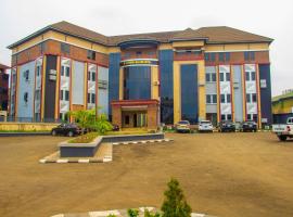 Emperor Melanie Hotels, hotel with parking in Awka