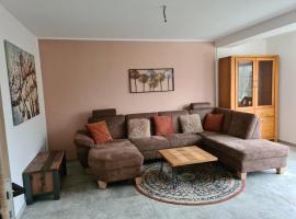 Ferienwohnung Burgblick – hotel w mieście Pelm