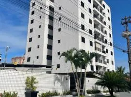 Apartamento com piscina e ar condicionado na Martin de Sá