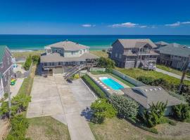 Sun'Z Up - Oceanfront Outer Banks Home with Private Pool & Ocean Views、Southern Shoresのコテージ