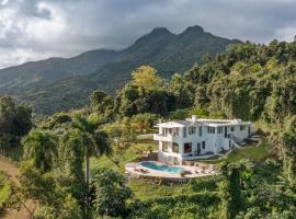 WALD HAUS by DW, cottage in Naguabo
