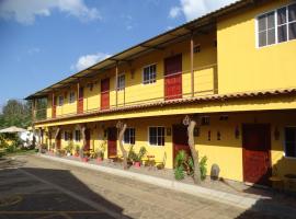 Hostal Juarez Ataco, viešbutis mieste Konsepsjon de Atakas
