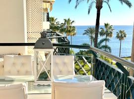 MI CAPRICHO Beachfront 400 - Apartment With Sea Views Costa del Sol, hotell sihtkohas Mijas Costa