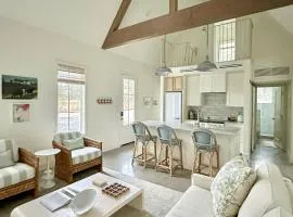 Off-Grid & Elegant Farmhouse Near Somerville Lake