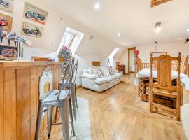 The Apartment - Uk45103, cottage in Hoel-galed