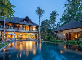 New! Villa Asmara - Indulgent luxury 15 mins from Canggu, hotel de luxo em Tanah Lot