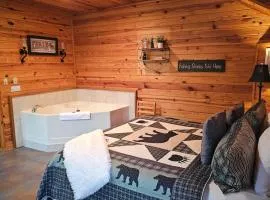 5 Min To Beaver Lake, King Bed, Fire Pit, Jetted Tub #2