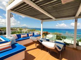 Luxury Beachfront Penthouse with Private Rooftop, Hotel mit Parkplatz in Sosúa