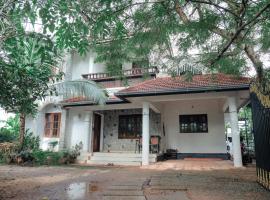 Sankalpa Homestay, hotel with parking in North Paravur